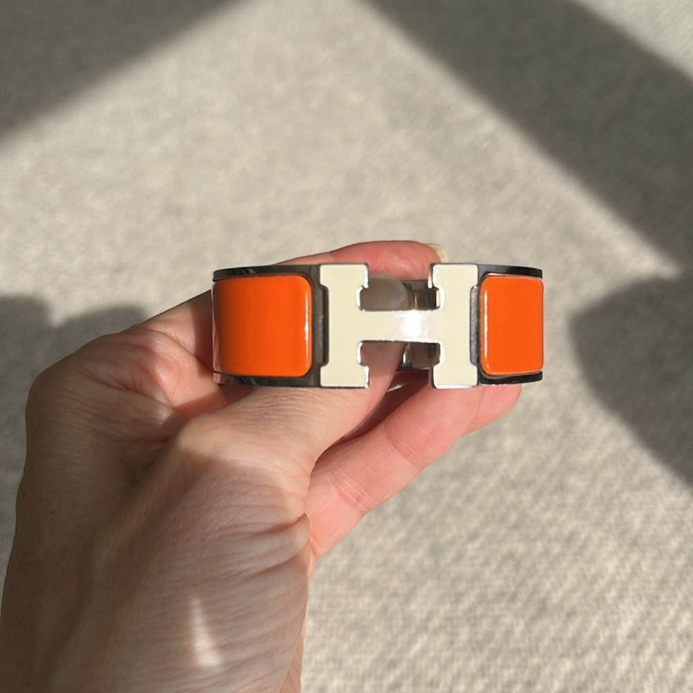 LIMITED/ UNAVAILABLE anymore Cream& Orange PM Hermes Clic Clac H Bracelet -